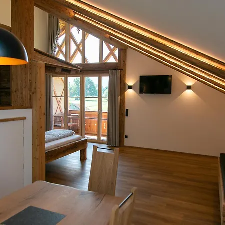 Schmickhof Apartman