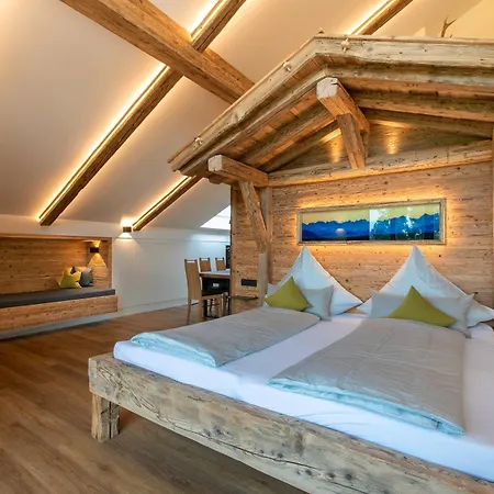 Schmickhof Chalet *