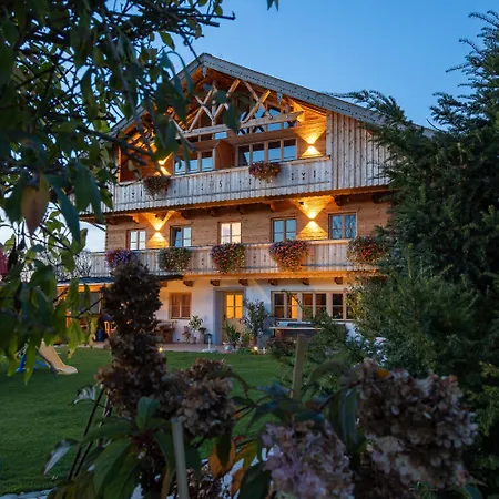 Schmickhof Chalet *